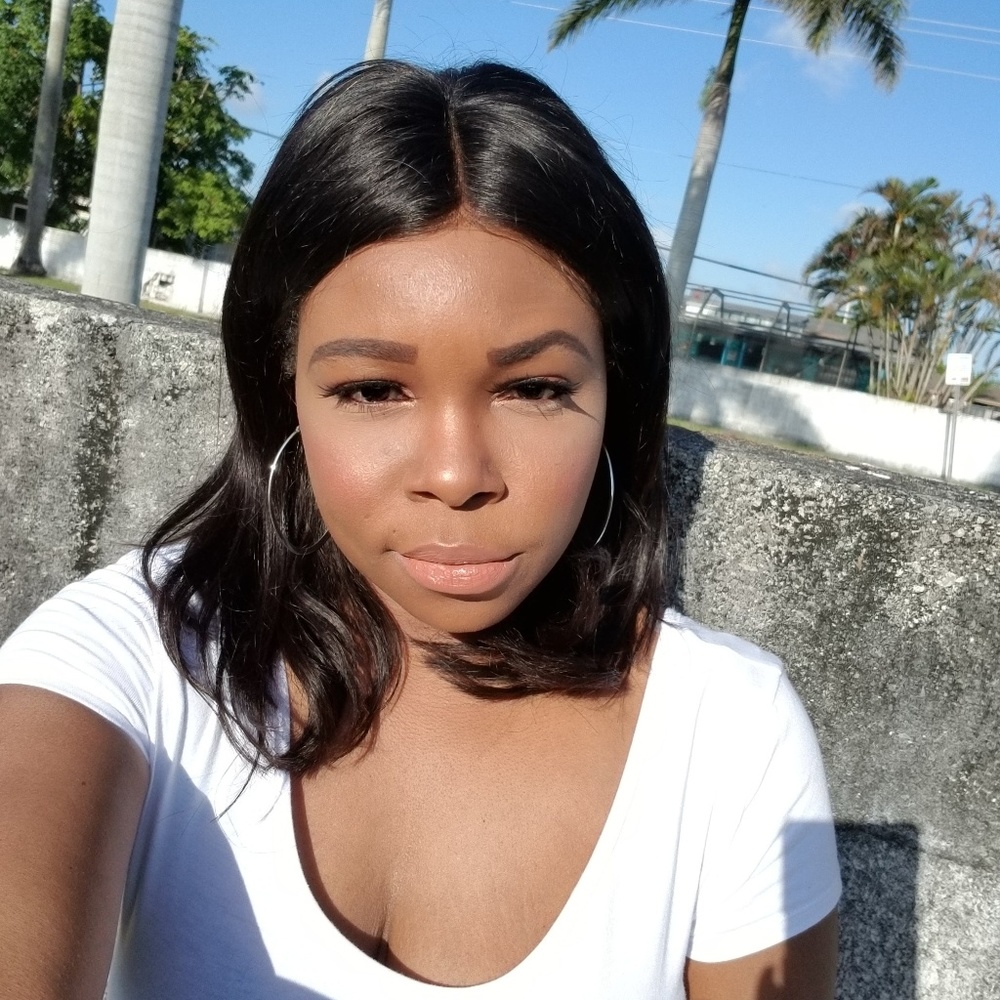 Meet your Posher, Nadin